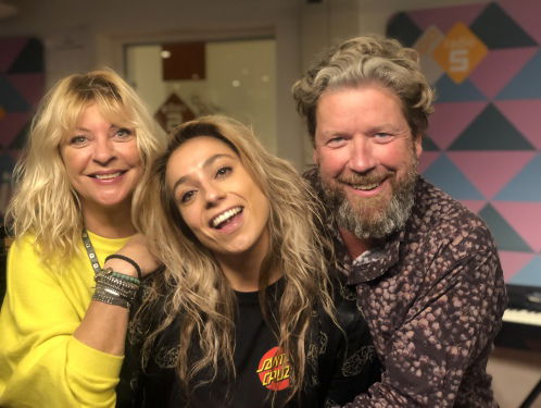 Nona is te gast in De MAX!