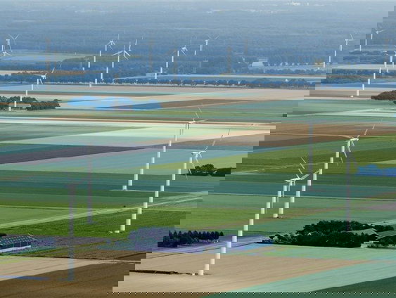 Esam Alwasete dicht je dichtbij Flevoland