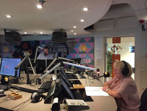 Tineke de Nooij is gastpresentatrice/gasthoofdredactrice