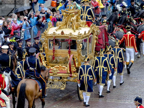 Het eerste ritje van de Gouden Koets