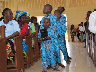 Huilen om een Bijbel