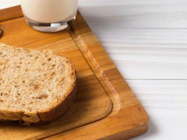 Apeldoornse bakker geeft honderd volkorenbroden weg