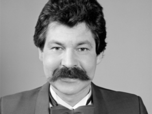 Chiel Montagne over de Op Losse Groeven theatershow