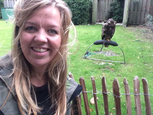 Martine voert doodshoofdaapjes op dierendag