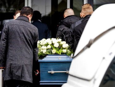 Toekijken bij je eigen uitvaart