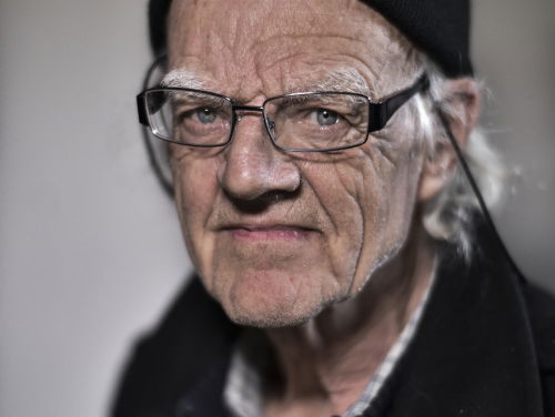 Dokter Co helpt uitgeprocedeerde asielzoekers