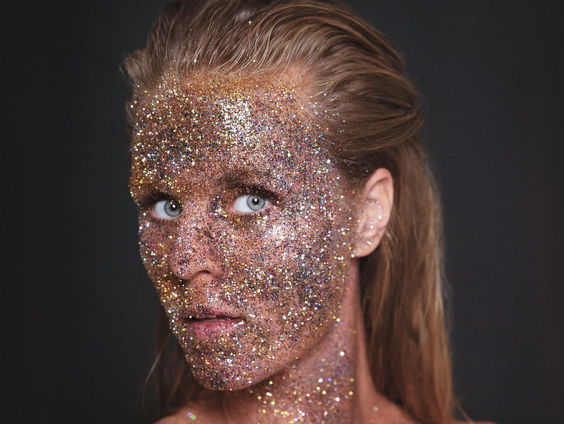 Volgspot Podium: 'Bijzaak' door Lonneke Dort