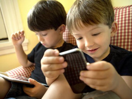 Meer kinderen bijziend door telefoon -en ipadgebruik