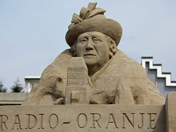 75 jaar vrijheid in zandsculpturen