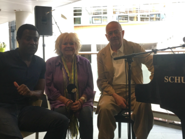 Gasten: Hans Liberg en John Williams