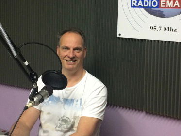 Radio Emanuel maakt programma's met èn voor kinderen in Albanië