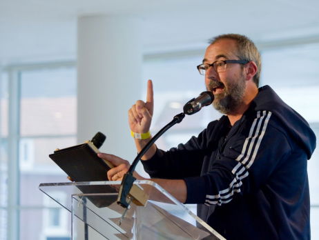 Ronald Giphart over De Wit, Rosé & Roodtrip