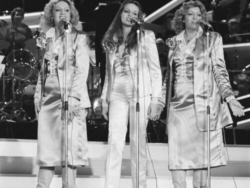 The Internationals - Anita vertelt