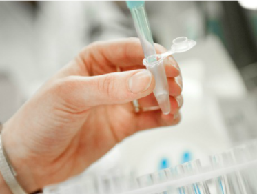 Natasja Froger loopt stage bij topkankeronderzoekers