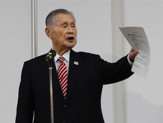 Vrouwen praten teveel