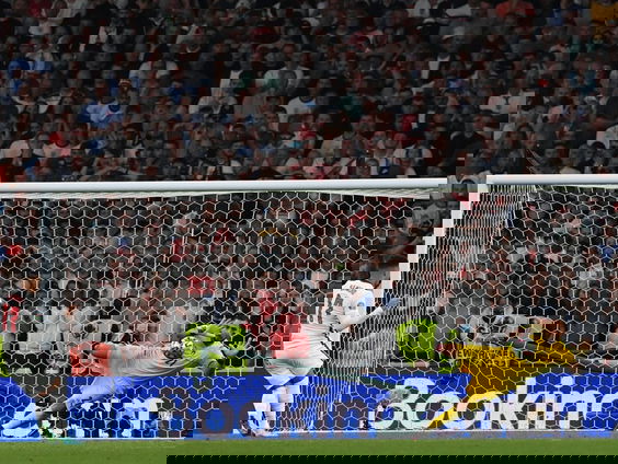 Zijn strafschoppen het eerlijkste einde van een EK finale?