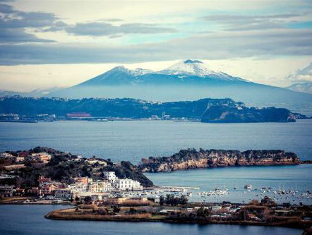 Monstervulkaan bij Napels maakt zich op voor mega-uitbarsting