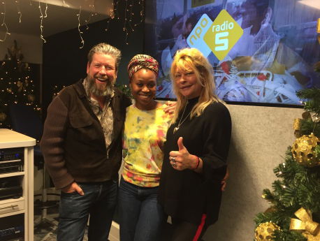 De MAX! Kantoorsessies met Ntjam Rosie!