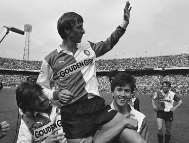 Maarten Bax over zijn ode aan Johan Cruijff (boek)