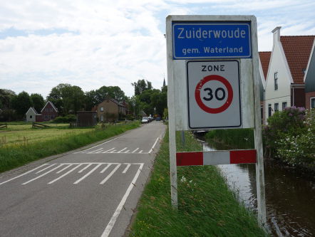 'Maximumsnelheid binnen bebouwde kom moet naar 30 km/u'