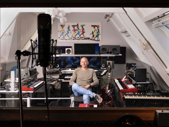 Bert Hermelink: In mijn eerste bandje hadden we een nummer met een boormachinesolo