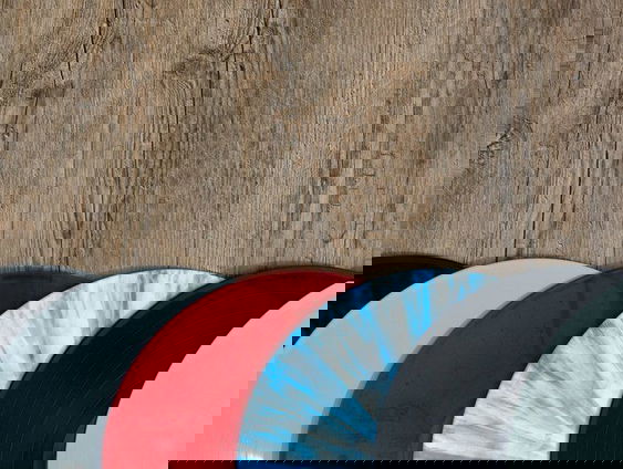 Wat is de kracht van gekleurd vinyl?