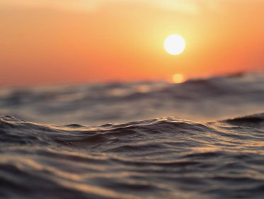 Martine Dubois dompelt zich onder in water