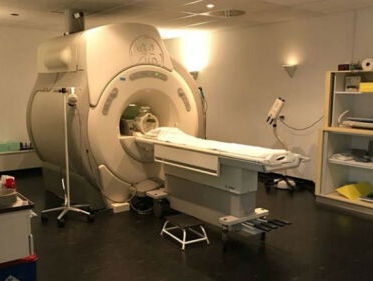 MRI-scanner en röntgenapparaat gaan onder de hamer