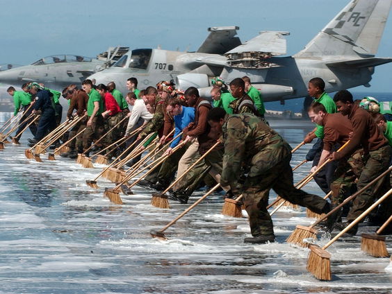 Alle hens aan dek, of toch maar thuis?