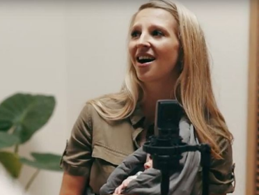 Kennismaking met de nieuwe zangeres van Sela