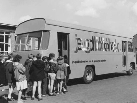 Bibliobus in 1974