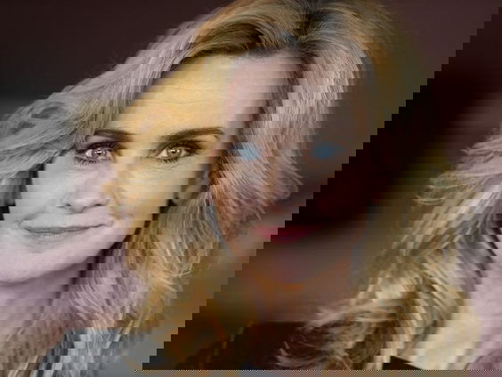 Daphne Deckers over haar nieuwe boek: 'Uitwaaien, geluk dicht bij huis'