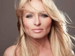 Desray over haar nieuwe kerstsingle 'Home For Christmas'