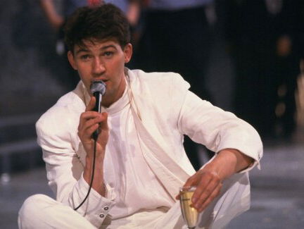 Op weg naar het Songfestival 2020: film over Johnny Logan