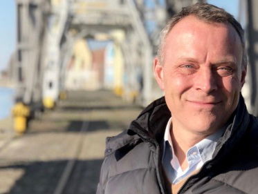 De inburgeringsperikelen van Sander van Hoorn