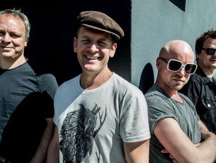 Eindelijk weer een Nederlandstalige single van Racoon