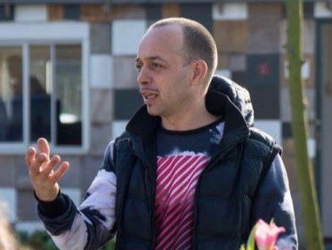 "Ga niet op zoek naar het gat in de markt, maar naar het gat in de maatschappij."