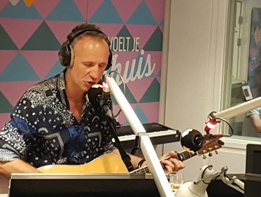 Dirk-Wim in 't Hof speelt live Kronenburg Park