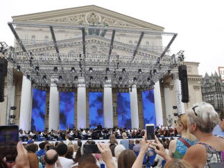 Sopraan Francis van Broekhuizen over de Opera Sing Along