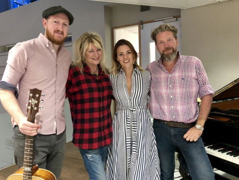 Kat Eaton live in club 'De MAX'