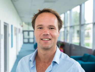 Henk Stoorvogel over zijn boek: 'Onderweg met Ruth'