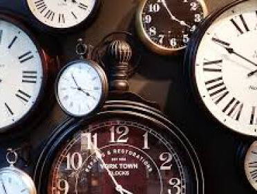 Gé uit Soest (72) is al 50 jaar klokkenmaker