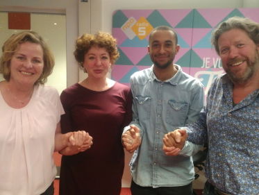 Karin Junger te gast over 'Ik, alleen in de klas'