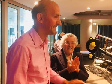 Harry Geurs zoekt oude vrienden John en Els