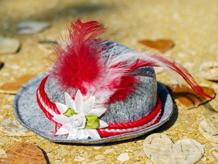 Dit weekend gaan 20.000 theaterkostuums de verkoop in