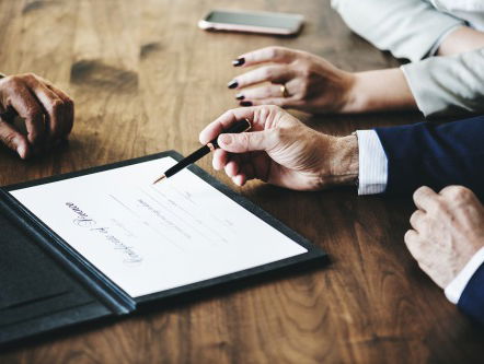 Bedrijf laat personeel zichzelf aannemen en loon bepalen