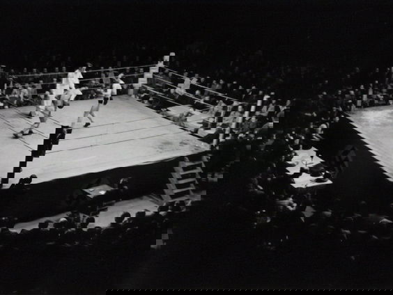 HZD: Waarom is een boksRING vierkant?