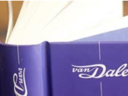 David Soer leest de Dikke van Dale van A tot Z