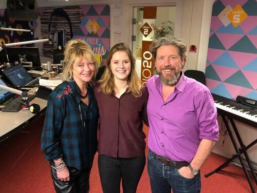 Maaike Ouboter live in club 'De MAX'