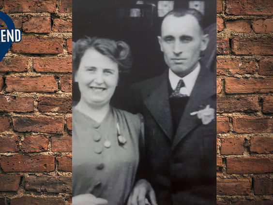 Tineke zoekt Loes Lamaison van den Berg - deel 2